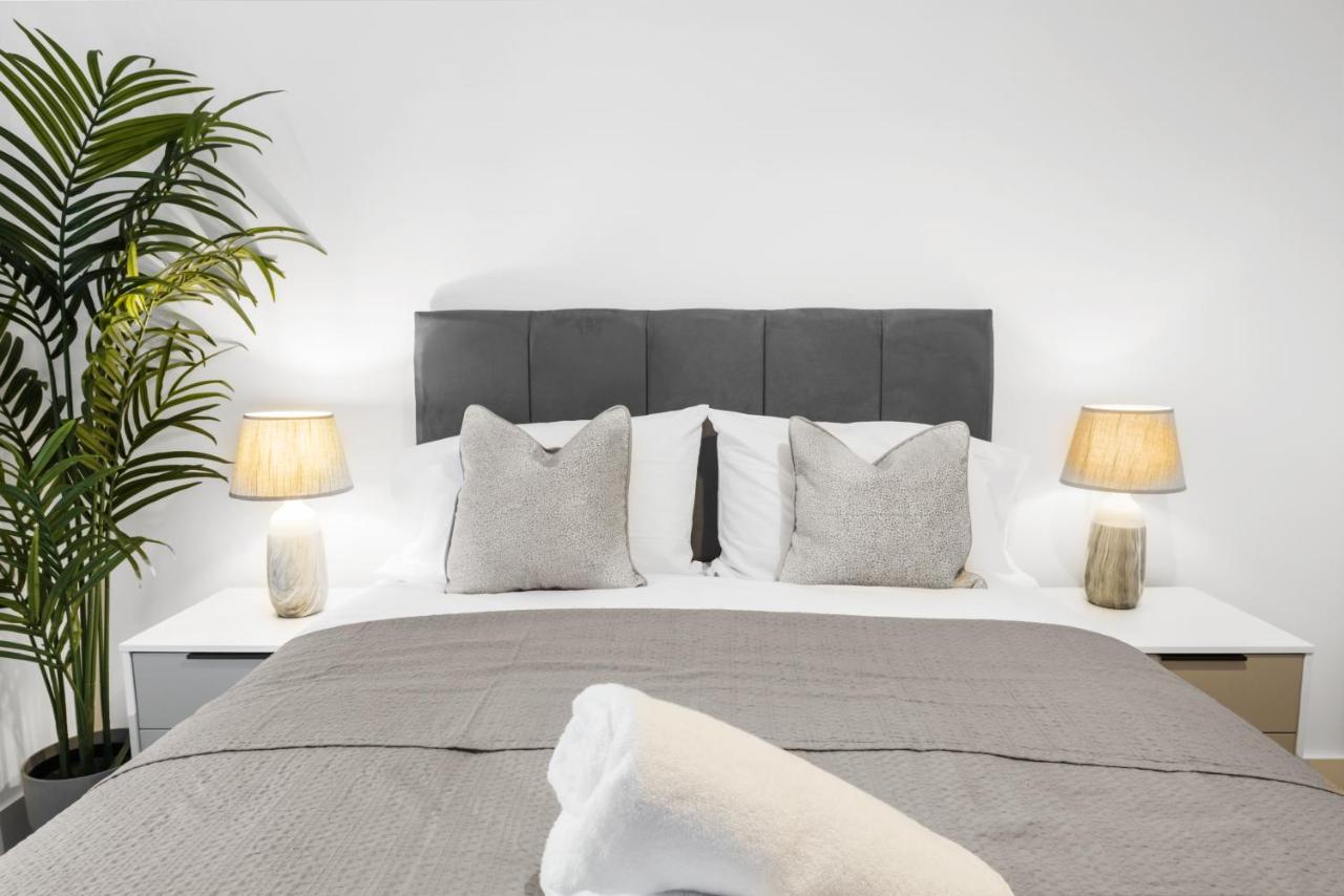 Exoticstay Apartments- 5* Elegant Luxury Centrally Located 2-Bedroom Apt Birmingham Exteriör bild