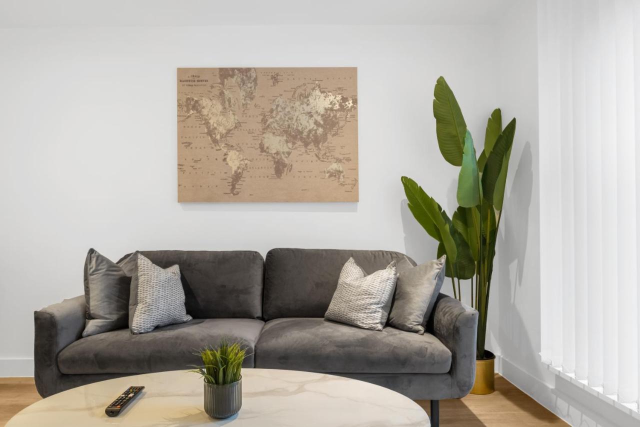 Exoticstay Apartments- 5* Elegant Luxury Centrally Located 2-Bedroom Apt Birmingham Exteriör bild