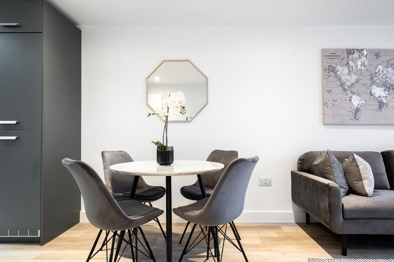 Exoticstay Apartments- 5* Elegant Luxury Centrally Located 2-Bedroom Apt Birmingham Exteriör bild