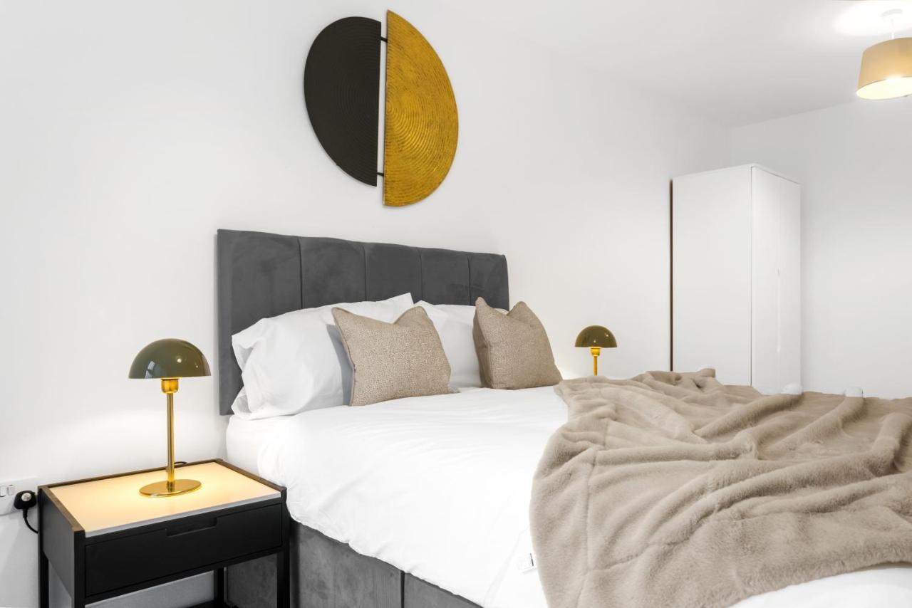 Exoticstay Apartments- 5* Elegant Luxury Centrally Located 2-Bedroom Apt Birmingham Exteriör bild